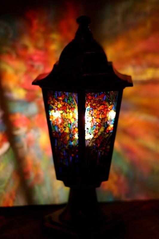 Лампа с витражной росписью Монмартр