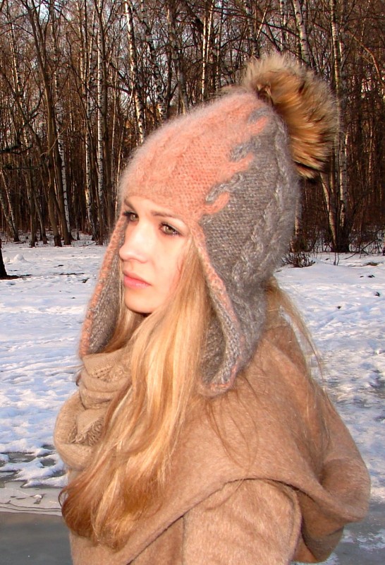Шапка-шлем  женская зимняя «Клеопатра» из собачьей шерсти .