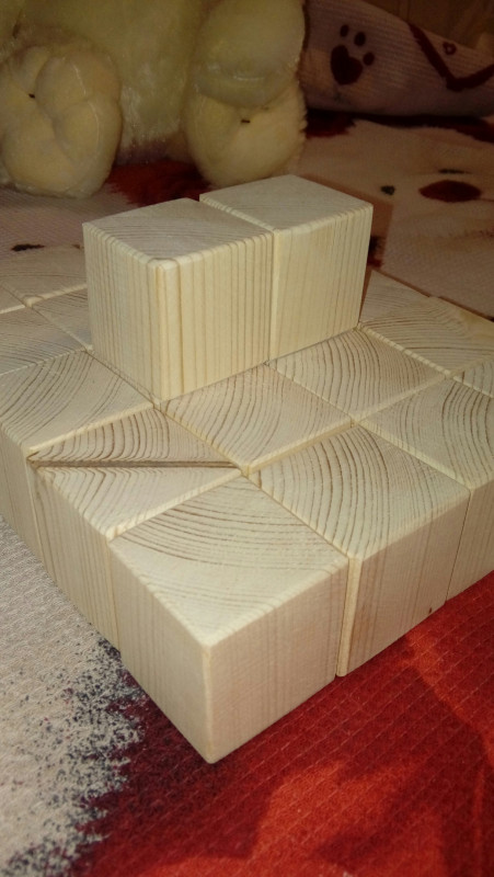 Деревянные кубики 3,7см