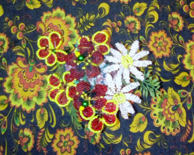 Цветочки из бисера